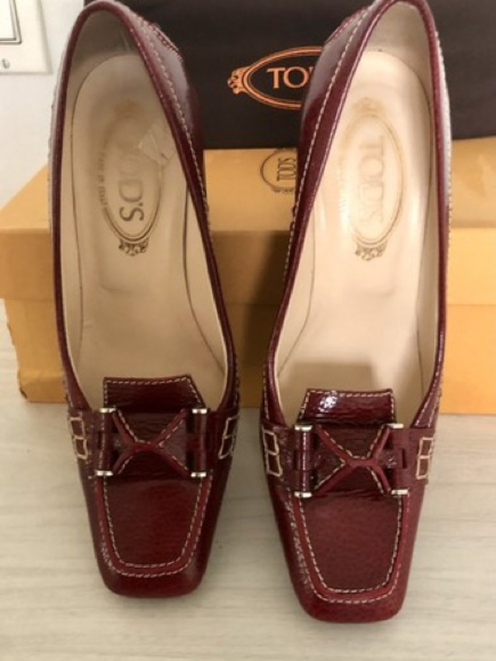 Vintage TOD'S Burgundy Patent Leather Loafer Pumps Shoes Size 8 IT/US Dust Bag
